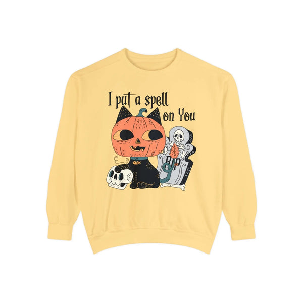 Vintage Pumpkin Cat Halloween Sweatshirt - Spooky Graveyard Kitty Graphic Sweater