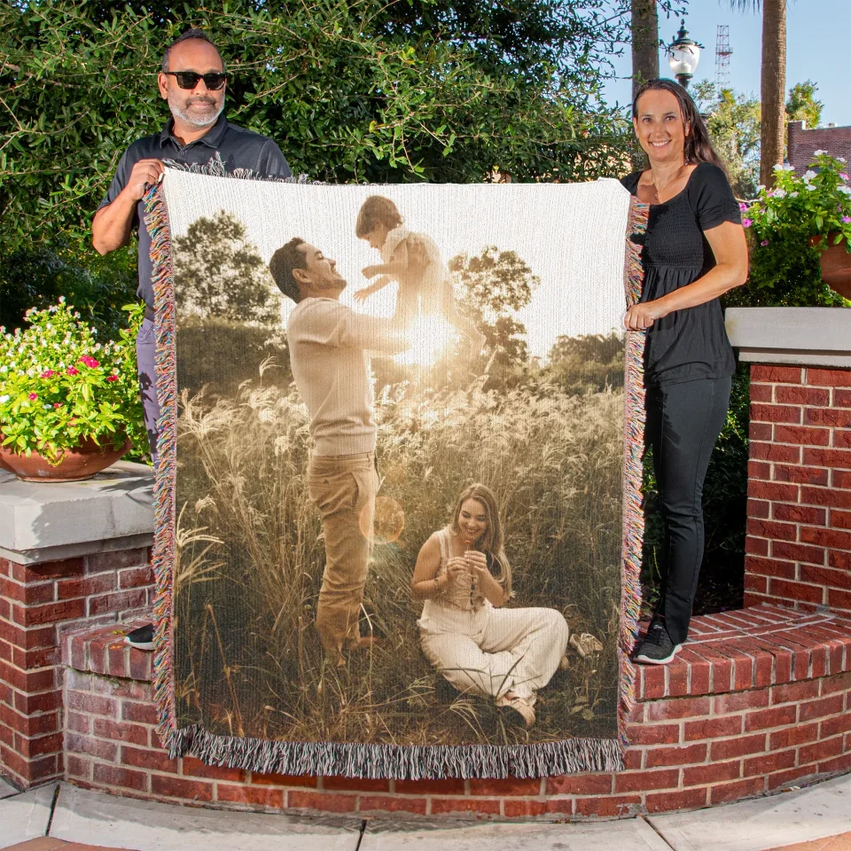 Custom Woven Photo Blanket - Personalized Picture Throw, High-Quality Keepsake Gift for Family & Loved Ones