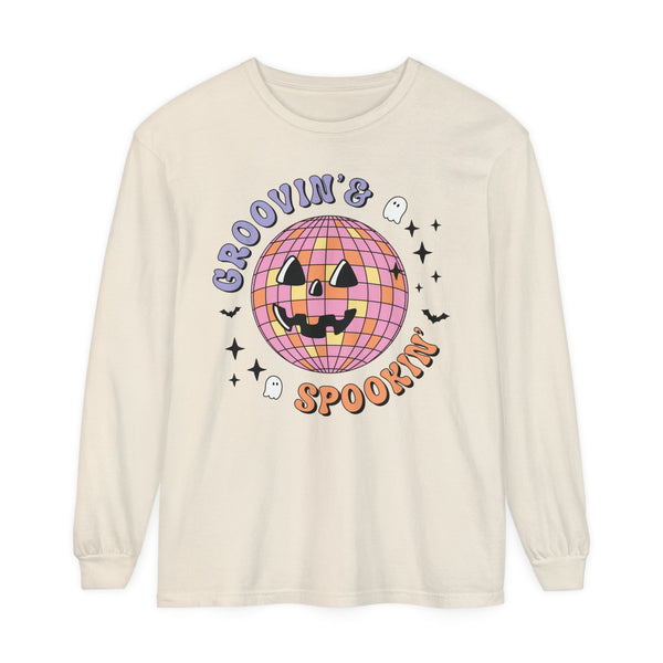 Groovin' & Spookin' - Retro Halloween Disco Ball Graphic Long Sleeve T-Shirt