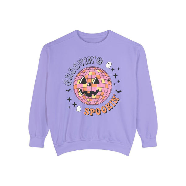 Groovin' & Spookin' - Retro Halloween Disco Ball Graphic T-Sweatshirt