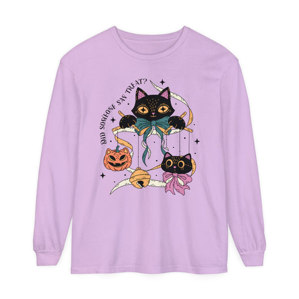 Ribbon Play Halloween Long Sleeve T-Shirt - Playful Black Cats with Bows Graphic Tee