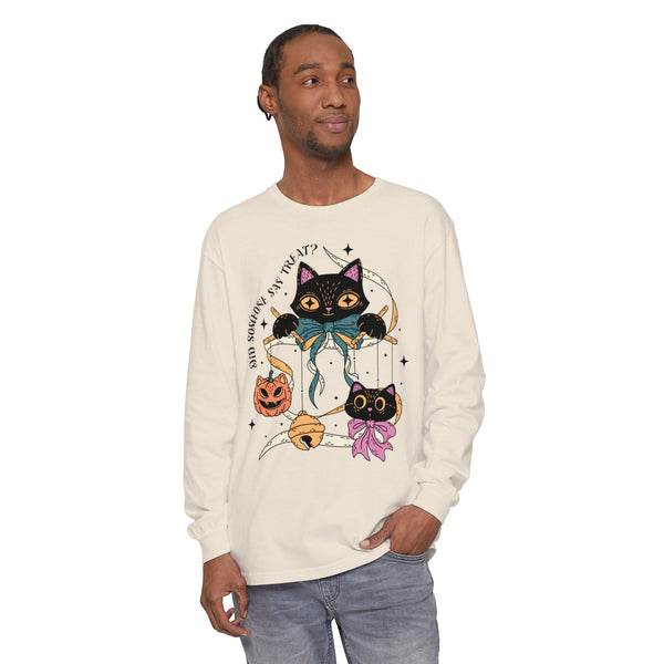 Ribbon Play Halloween Long Sleeve T-Shirt - Playful Black Cats with Bows Graphic Tee