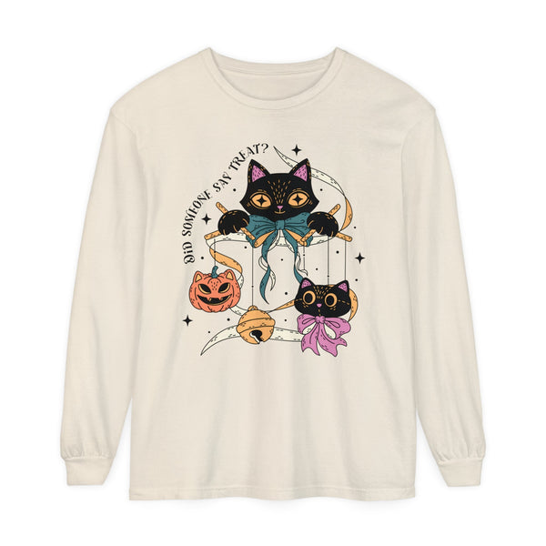 Ribbon Play Halloween Long Sleeve T-Shirt - Playful Black Cats with Bows Graphic Tee