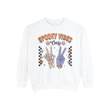 Spooky Vibes Only - Retro Skeleton Halloween Graphic T-Sweatshirt