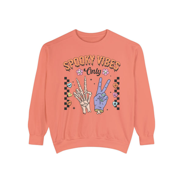 Spooky Vibes Only - Retro Skeleton Halloween Graphic T-Sweatshirt