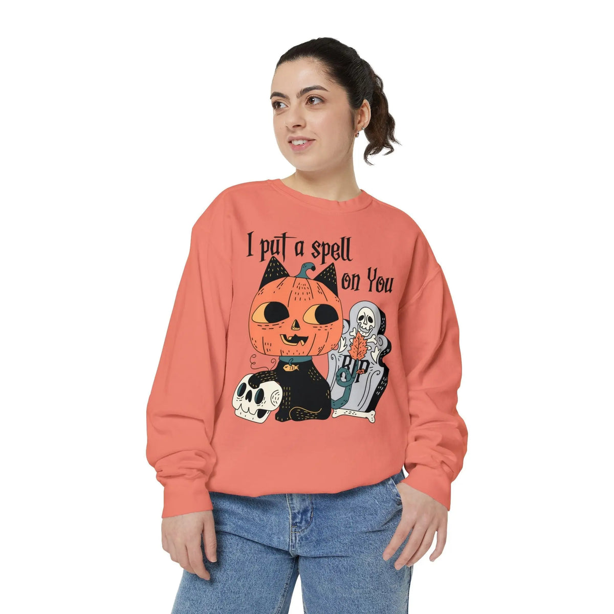 Vintage Pumpkin Cat Halloween Sweatshirt - Spooky Graveyard Kitty Graphic Sweater