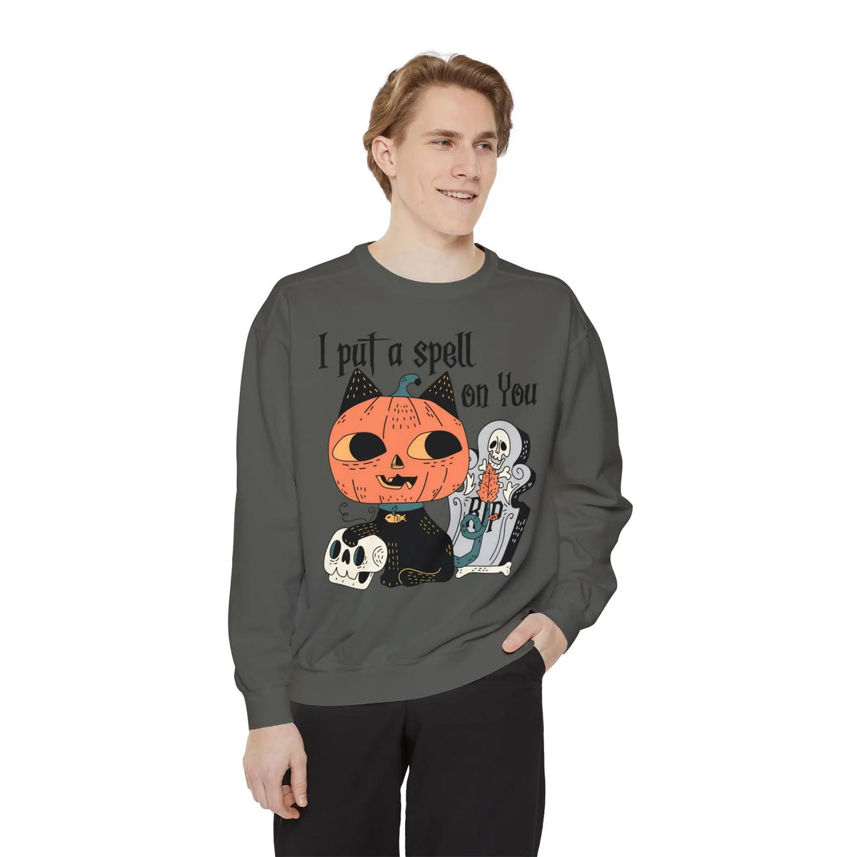Vintage Pumpkin Cat Halloween Sweatshirt - Spooky Graveyard Kitty Graphic Sweater