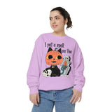 Vintage Pumpkin Cat Halloween Sweatshirt - Spooky Graveyard Kitty Graphic Sweater