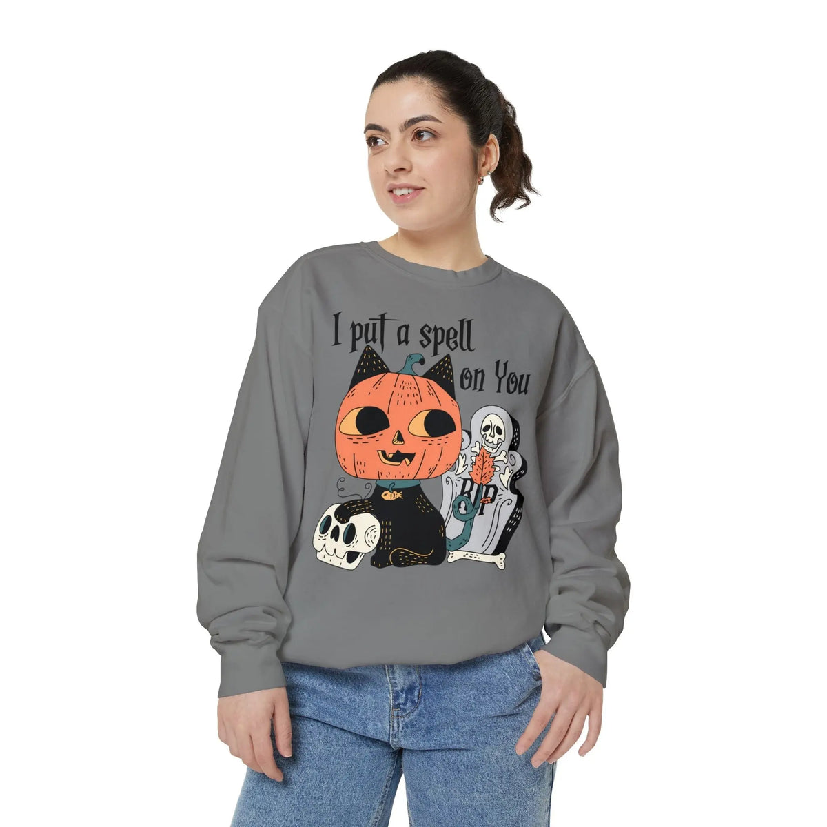 Vintage Pumpkin Cat Halloween Sweatshirt - Spooky Graveyard Kitty Graphic Sweater