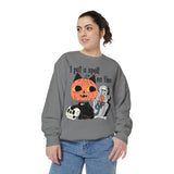 Vintage Pumpkin Cat Halloween Sweatshirt - Spooky Graveyard Kitty Graphic Sweater