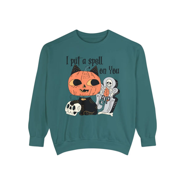 Vintage Pumpkin Cat Halloween Sweatshirt - Spooky Graveyard Kitty Graphic Sweater