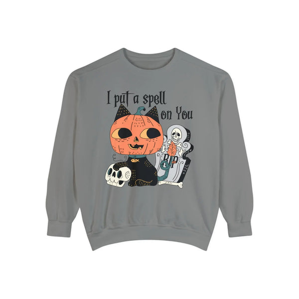 Vintage Pumpkin Cat Halloween Sweatshirt - Spooky Graveyard Kitty Graphic Sweater